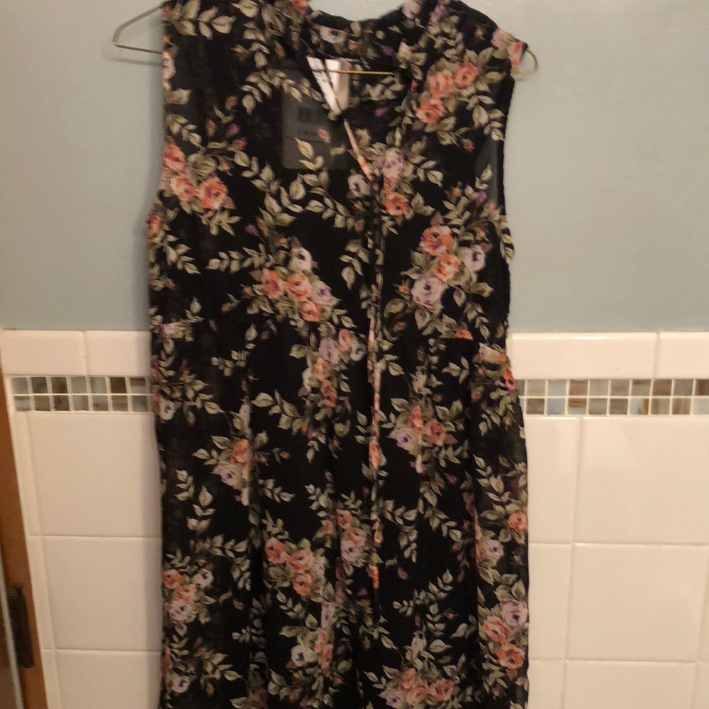 NEW womens Lily Rose floral dress